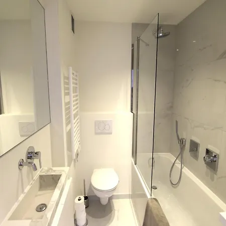 In With Sea View, Cleaning Included Daire *